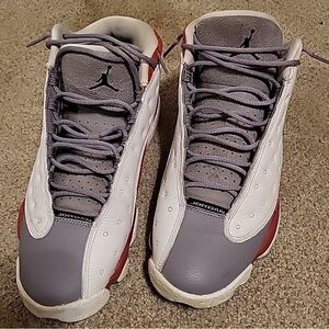 Air Jordan Retro 13- Cement grey/red Sz 10.5